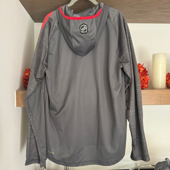 Reebok Detroit Red Wings NHL Athletic Training Hoodie - Picture 6 of 8